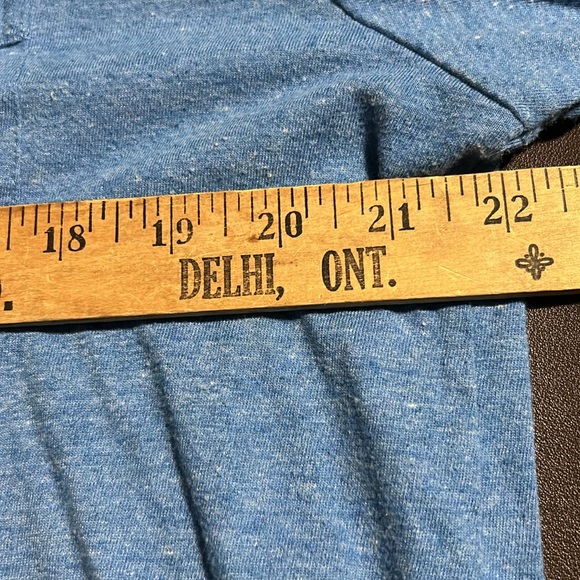 NWOT Levi’s pocket T tee shirt - Picture 5 of 8